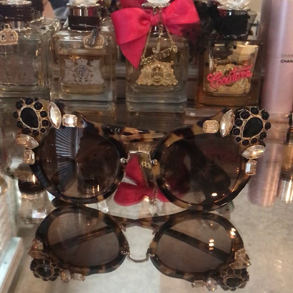 💎😍 Miu Miu  sunglasses 😍💎